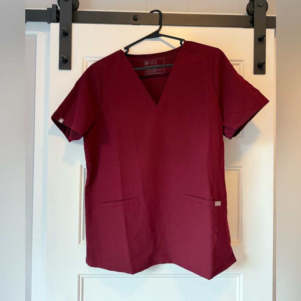 Figs Casma three pocket scrub top